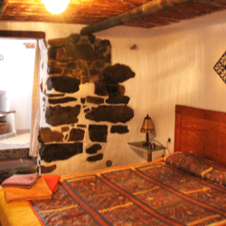 Double room at guest house (+ € 455,-)