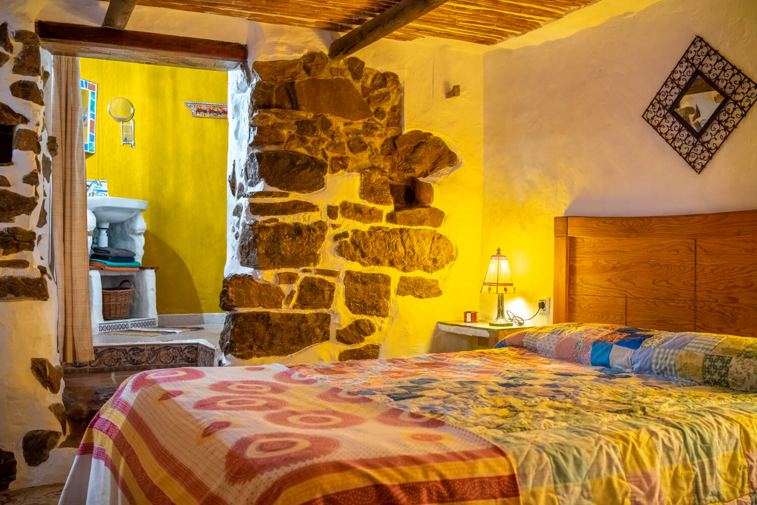 Double room - with 1,50m double bed for couples, family, friends, with private bathroom (+ € 255,- per person)